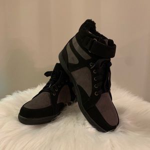 NWT High Top Sneakers Size 6